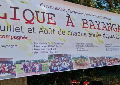 Un ete pour apprendre CLique a Bayangam